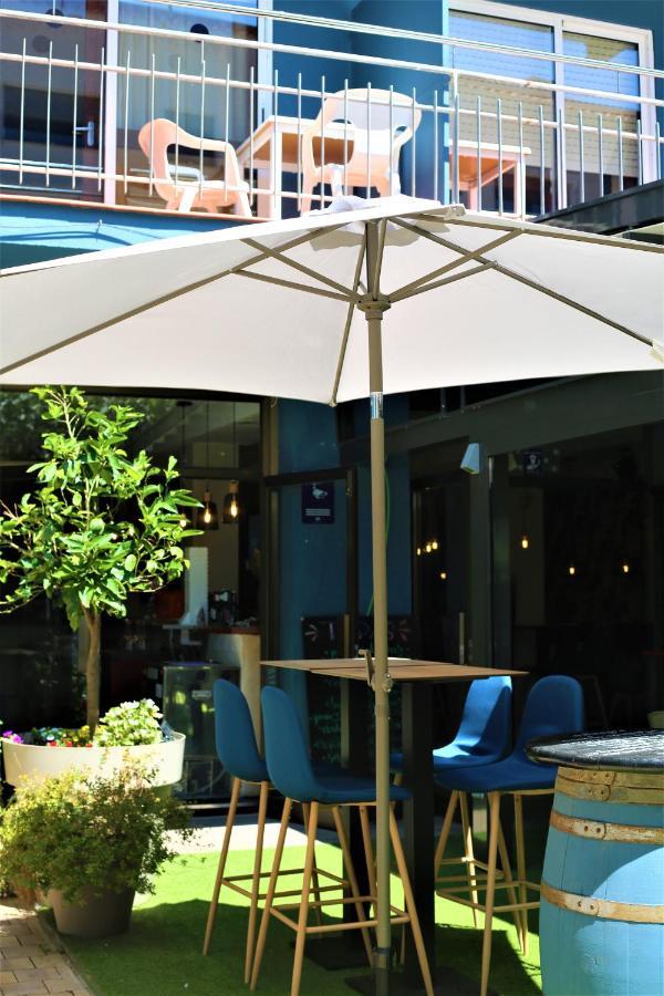 Pension Hostel Costa Brava 埃斯塔蒂特 外观 照片