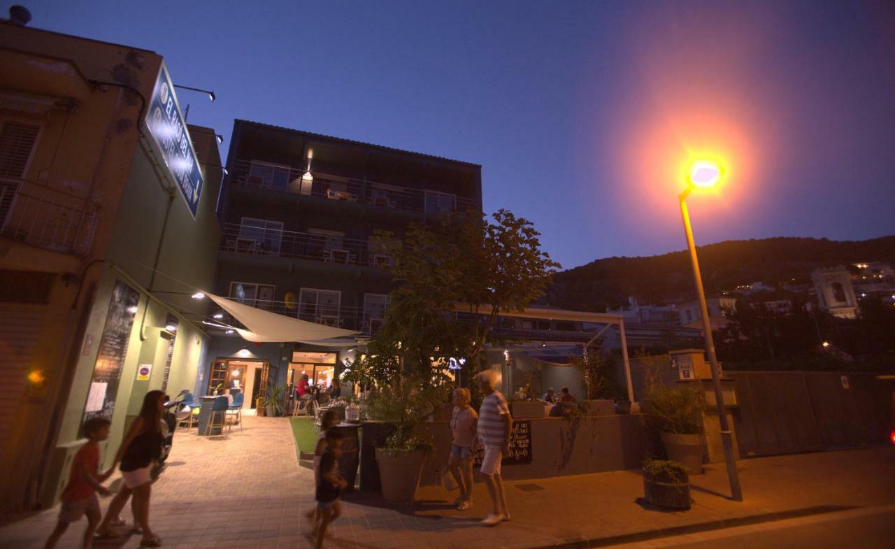 Pension Hostel Costa Brava 埃斯塔蒂特 外观 照片