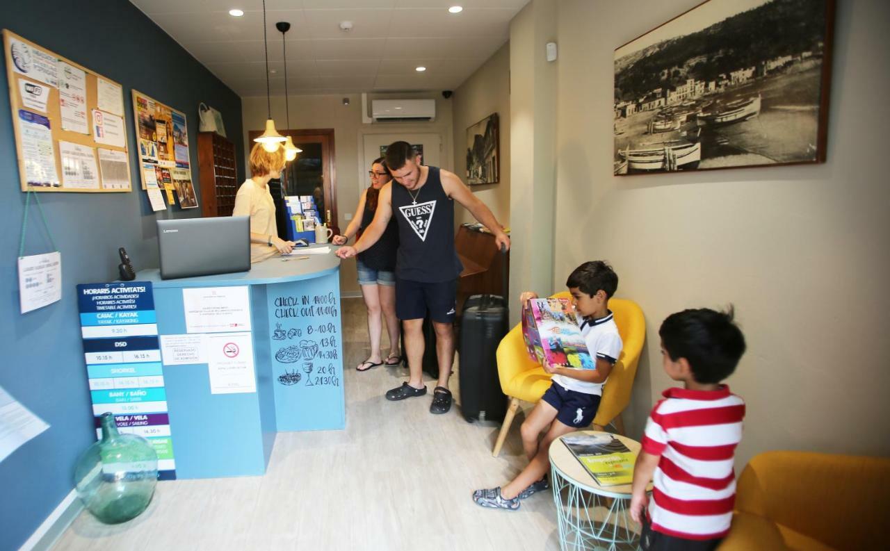 Pension Hostel Costa Brava 埃斯塔蒂特 外观 照片